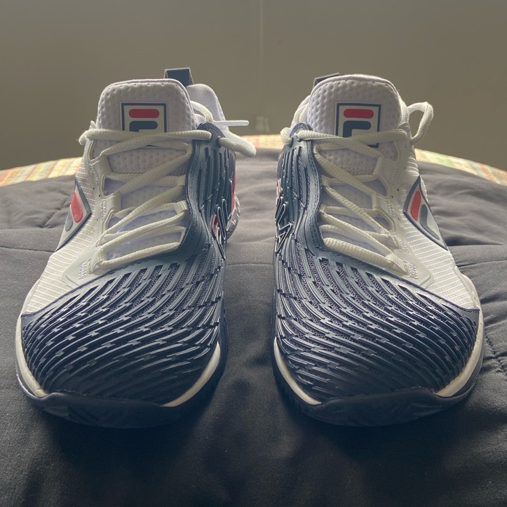 MEN’S FILA SPEED SERVE ENERGIZED TENNIS SHOES